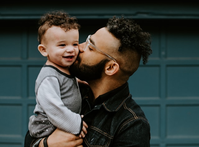 50 Clean Dad Jokes for Family Laughs